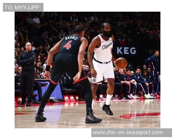 快船队飞往多伦多遭遇航班延误近十小时球员心情受影响