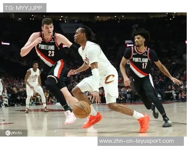 加兰全场发力助骑士获胜强调保持斗志与活力展现真正团队篮球精神 加兰全场发力助骑士获胜强调保持斗志与活力展现真正团队篮球精神