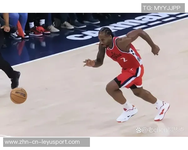 火力全开伦纳德三分雨下狂砍35分助球队逆转第三节独得19分展现统治力